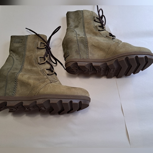 COPY - Sale Sorel Joan Of Arctic Olive Green Wedge Bootie Size 7 - Picture 5 of 9